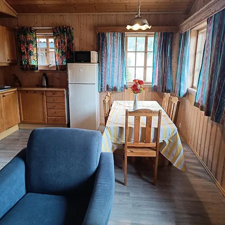 別荘 Stavn Gard Og Hytter- 8 Minutter Til Bjorneparken